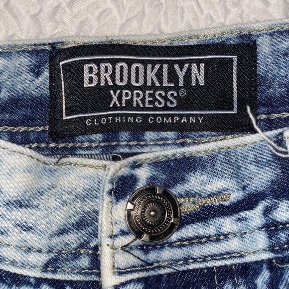 Brooklyn Xpress Clothing Co. Distressed Jeans - Picture 7 of 10